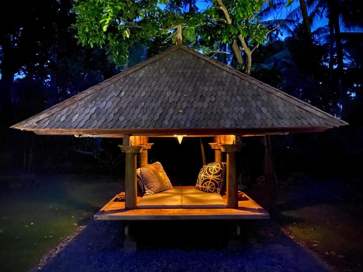 Hidden Heaven Rumah Barong Jasri Exteriör bild
